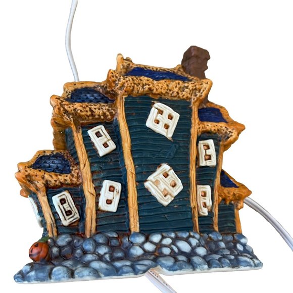 Spooky Hollow Ghost Haunted Cinema Halloween Lighted House Village ceramic Decor - Picture 6 of 10